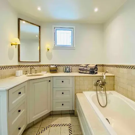 Cap D'antibes 빌라 *